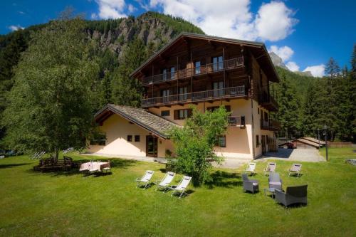 Imagen general del Hotel Alpine Forest & Restaurant. Foto 1