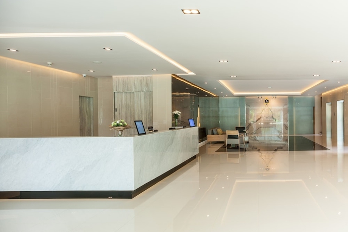 Imagen de los interiores del Hotel Alpine Golf Resort Chiang Mai. Foto 19