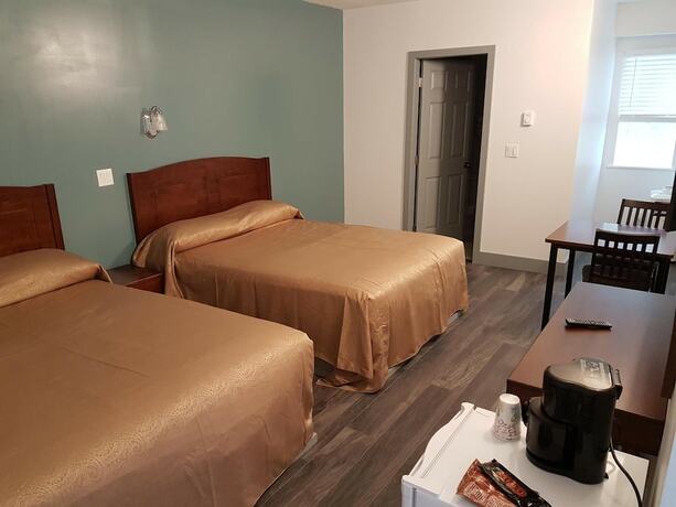 Imagen general del Hotel Alpine Inn, Valemount. Foto 2