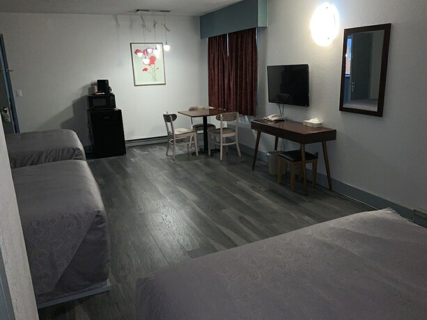 Imagen general del Hotel Alpine Inn, Valemount. Foto 5