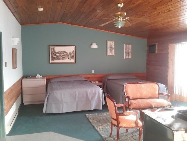 Imagen de la habitación del Hotel Alpine Inn, Valemount. Foto 15
