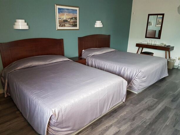 Imagen general del Hotel Alpine Inn, Valemount. Foto 7