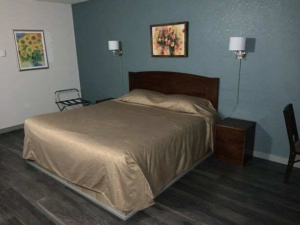 Imagen general del Hotel Alpine Inn, Valemount. Foto 11