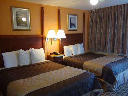 Imagen de la habitación del Hotel Alpine Inn and Spa. Foto 5