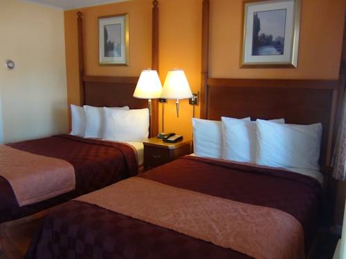 Imagen de la habitación del Hotel Alpine Inn and Spa. Foto 11