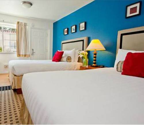 Imagen de la habitación del Hotel Alpine Inn and Suites. Foto 5