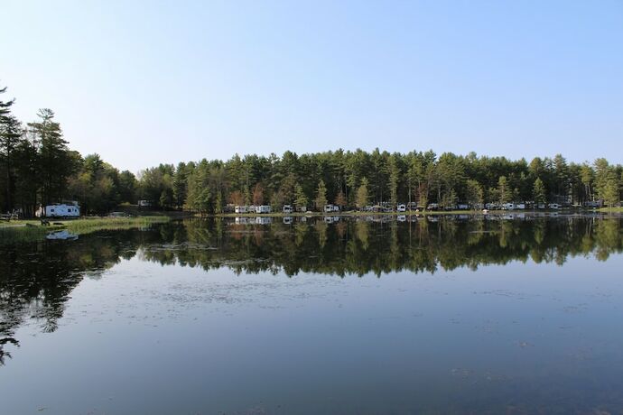 Imagen general del Hotel Alpine Lake RV Resort. Foto 1