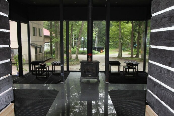Imagen de los interiores del Hotel Alpine Lodge, Hakuba. Foto 27