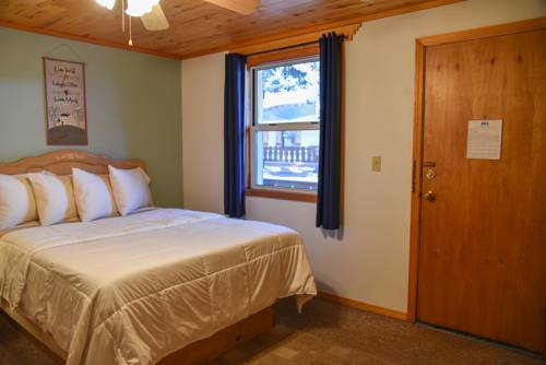 Imagen de la habitación del Hotel Alpine Lodge, Red River. Foto 3