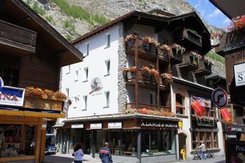 Imagen general del Hotel Alpine Lodge, Zermatt . Foto 4