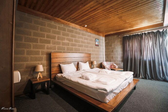 Imagen de la habitación del Hotel Alpine Lounge and Restaurant. Foto 16