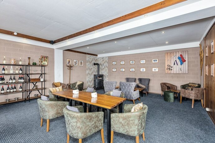 Imagen general del Hotel Alpine Lounge and Restaurant. Foto 11