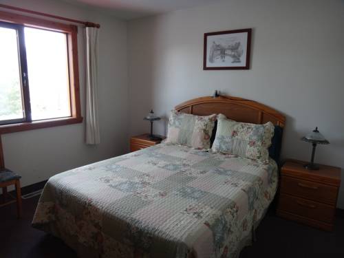 Imagen de la habitación del Hotel Alpine Meadows Lodge. Foto 16