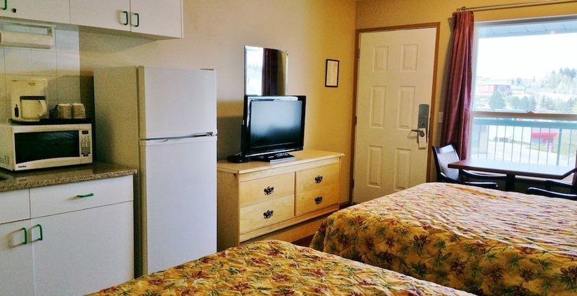 Imagen de la habitación del Hotel Alpine Motel. Foto 9