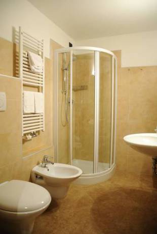 Imagen de la habitación del Hotel Alpine Mugon. Foto 3