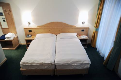 Imagen de la habitación del Hotel Alpine Mugon. Foto 5