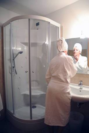 Imagen de la habitación del Hotel Alpine Mugon. Foto 9