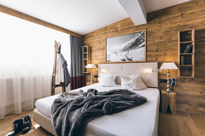 Imagen de la habitación del Hotel Alpine Resort Sportalm. Foto 13