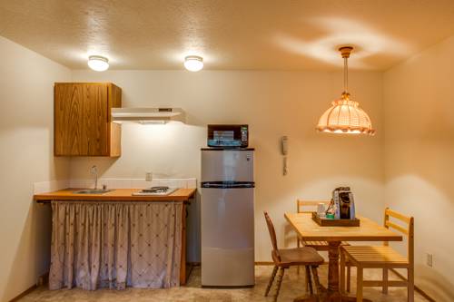 Imagen de la habitación del Hotel Alpine Rivers Inn. Foto 15