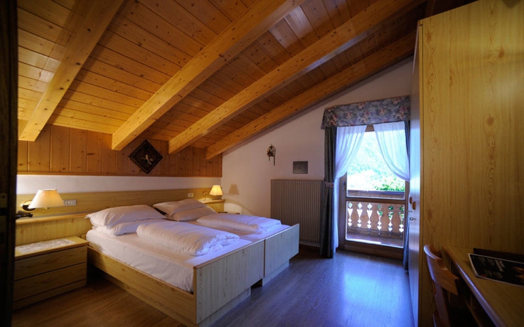 Imagen de la habitación del Hotel Alpine Touring. Foto 9