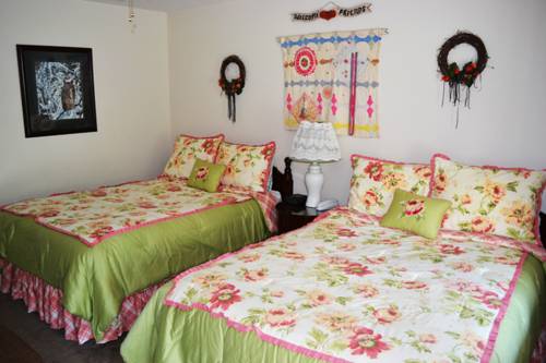 Imagen de la habitación del Hotel Alpine Village Inn. Foto 3