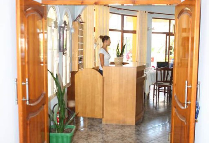 Imagen de los interiores del Hotel Alpine, Vlore. Foto 19