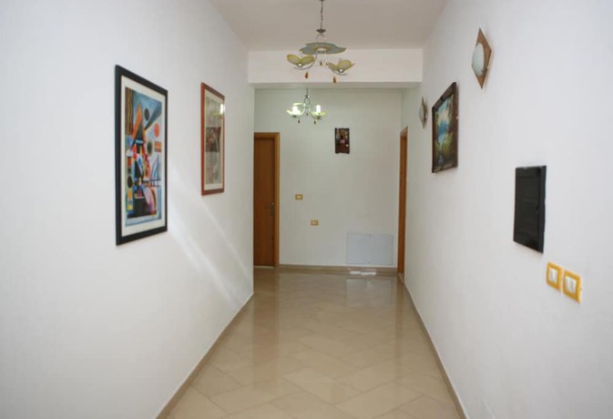 Imagen de los interiores del Hotel Alpine, Vlore. Foto 20