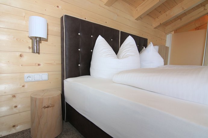 Imagen de la habitación del Hotel Alpinhotel Berchtesgaden. Foto 15