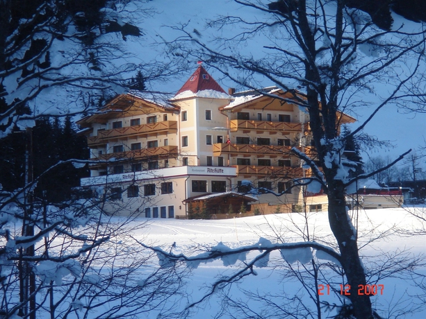 Imagen de los exteriores del Hotel Alpinhotel Berghaus. Foto 8