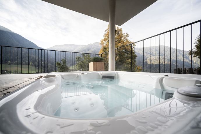 Imagen de la piscina del Hotel Alpinhotel Vajolet - Adults only. Foto 17