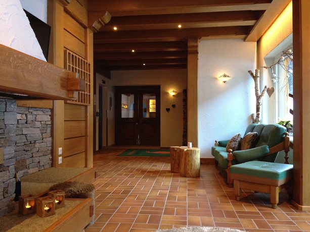 Imagen del bar/restaurante del Hotel Alpinhotel Zerres. Foto 4