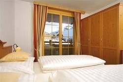 Imagen general del Hotel Alpinlodges K&uuml;htai. Foto 3