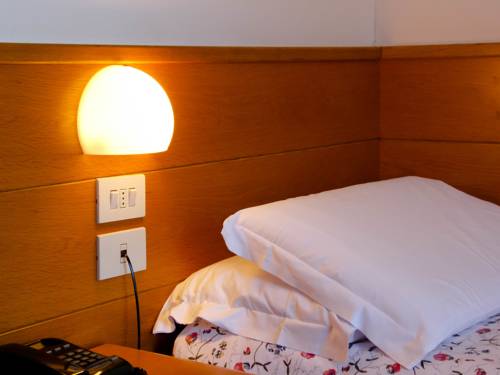 Imagen de la habitación del Hotel Alpino, Cavagnano. Foto 8