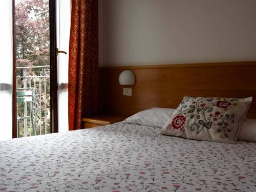 Imagen de la habitación del Hotel Alpino, Cavagnano. Foto 15