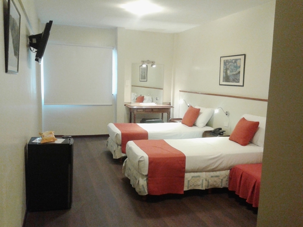 Imagen de la habitación del Hotel Alpino. Foto 4