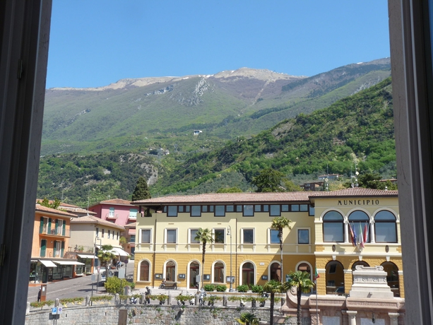 Imagen de la habitación del Hotel Alpino, Malcesine. Foto 6