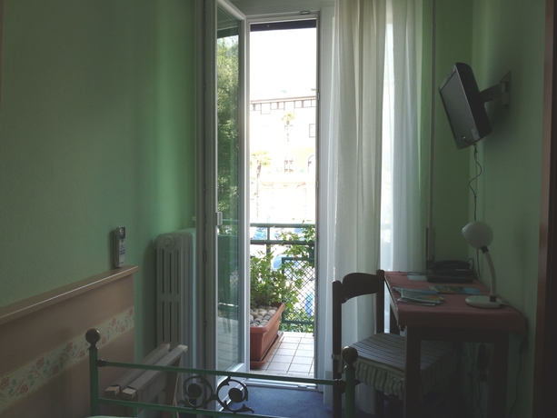 Imagen de la habitación del Hotel Alpino, Malcesine. Foto 13