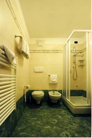 Imagen de la habitación del Hotel Alpino, Varena. Foto 9