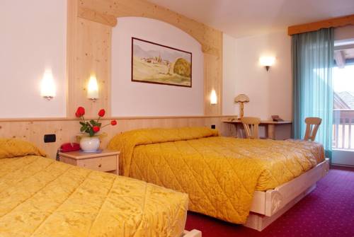Imagen de la habitación del Hotel Alpino, Varena. Foto 12
