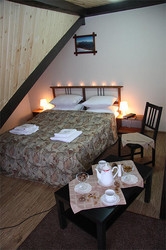 Imagen de la habitación del Hotel Alpiysky Dvor. Foto 2