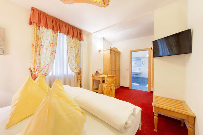 Imagen de los interiores del Hotel Alpotel Dolomiten. Foto 14