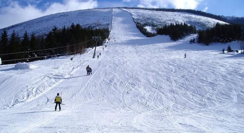 Imagen de los exteriores del Hotel Alpsk&yacute;. Foto 11