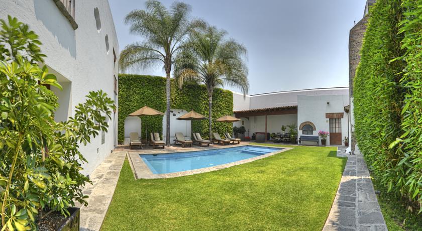 Imagen de la piscina del Hotel Alquer&iacute;a De Carri&oacute;n Boutique. Foto 11