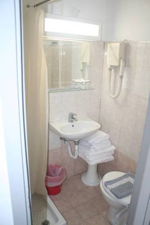 Imagen de la habitación del Hotel Als, Rodas. Foto 2