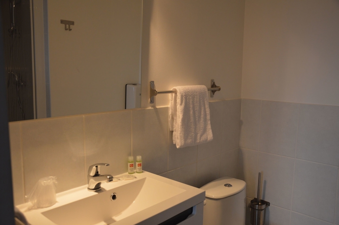 Imagen de la habitación del Hotel Alsace Lorraine. Foto 13