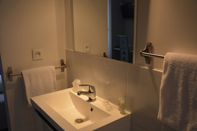 Imagen de la habitación del Hotel Alsace Lorraine. Foto 14