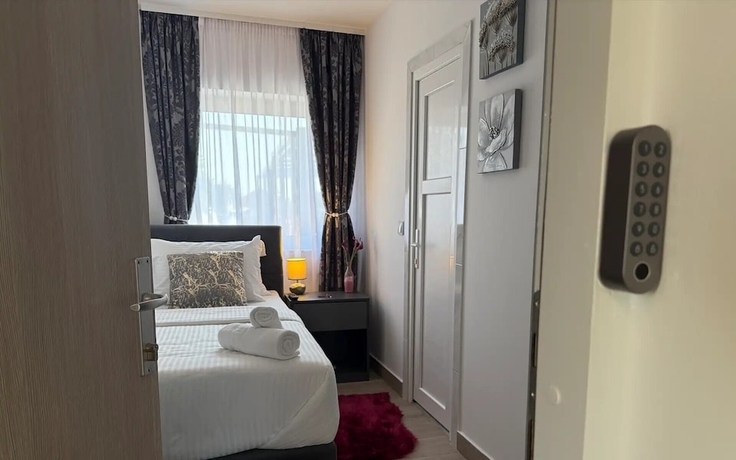 Imagen de la habitación del Hotel Alsago Lux. Foto 7