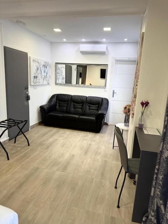 Imagen de la habitación del Hotel Alsago Lux. Foto 12