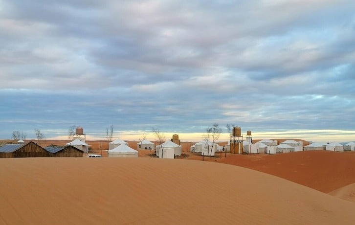 Imagen general del Hotel Alsarmadi Desert Camp. Foto 1