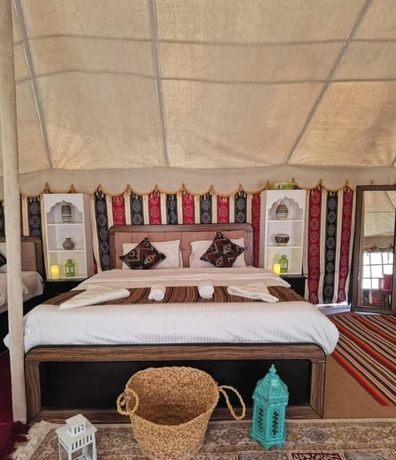 Imagen de la habitación del Hotel Alsarmadi Desert Camp. Foto 13